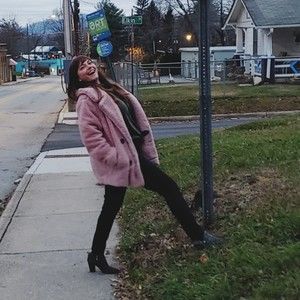 Meet your Posher, Posh